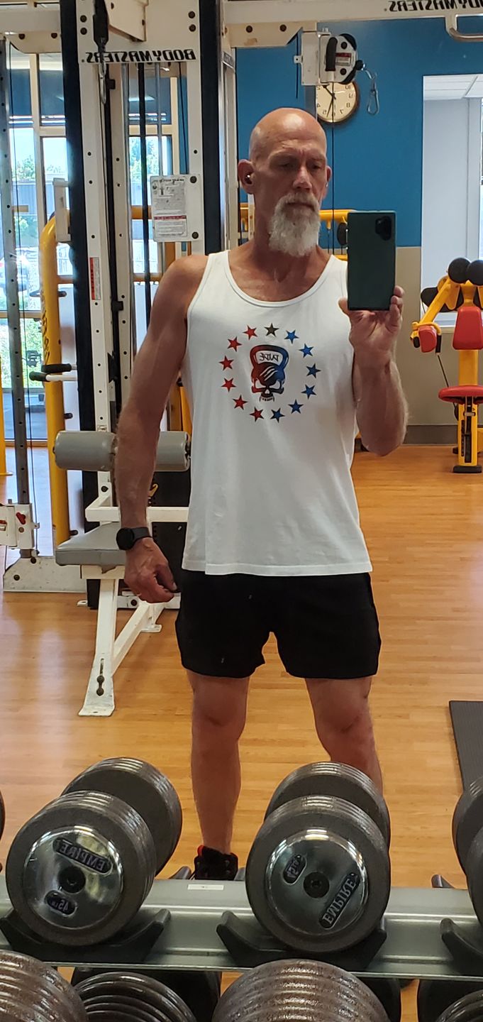 Customer photo review of Dude That Lifts Shirt Club for Him