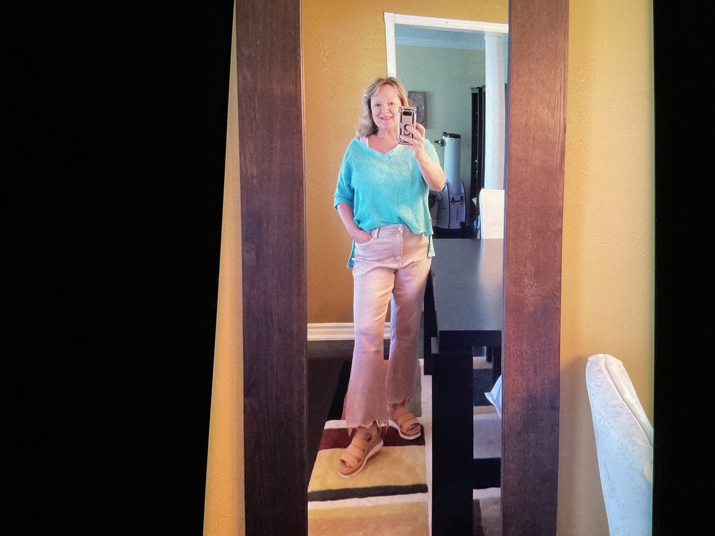 Customer photo review of Meo Linen High-Low V Tee (Jade)