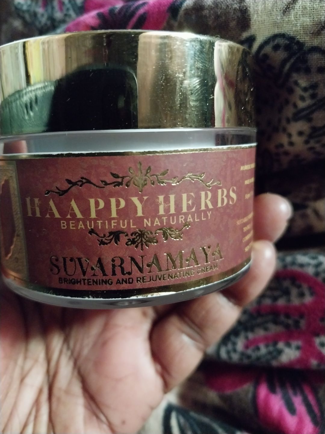 Customer photo review of Suvarnamaya Cream