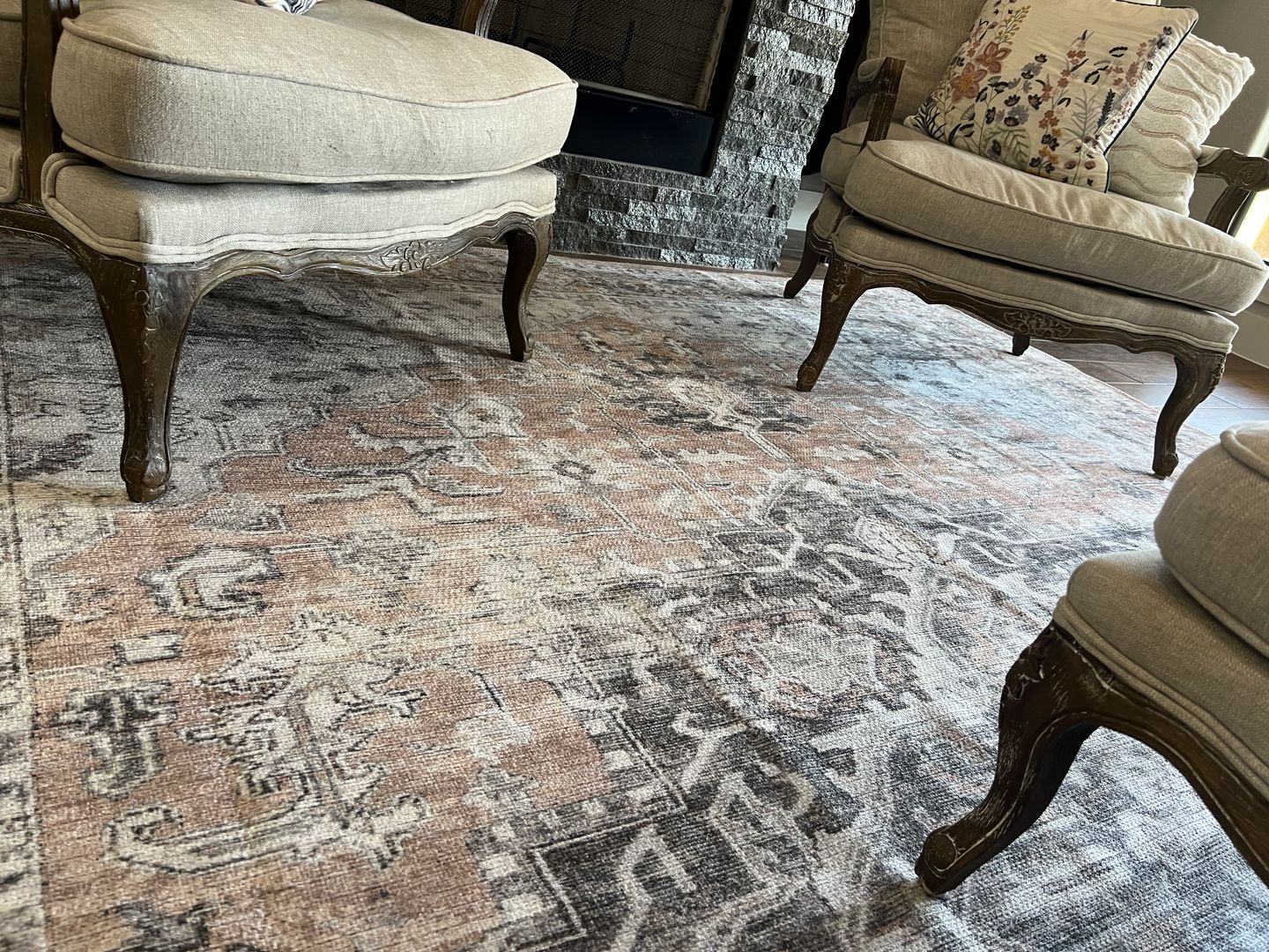 Customer photo review of Distressed Vintage Cezanne Blush Area Rug