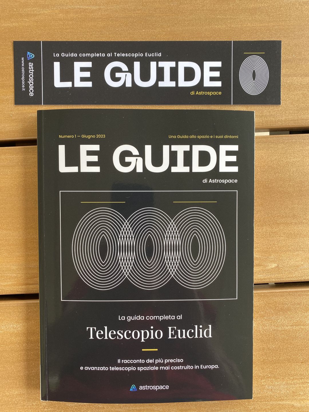 Customer photo review of La guida completa al telescopio Euclid