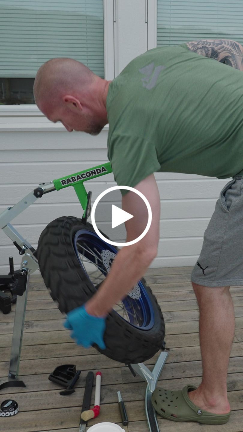 Customer video review of STARTER Kit - Street Bike Tyre Changer