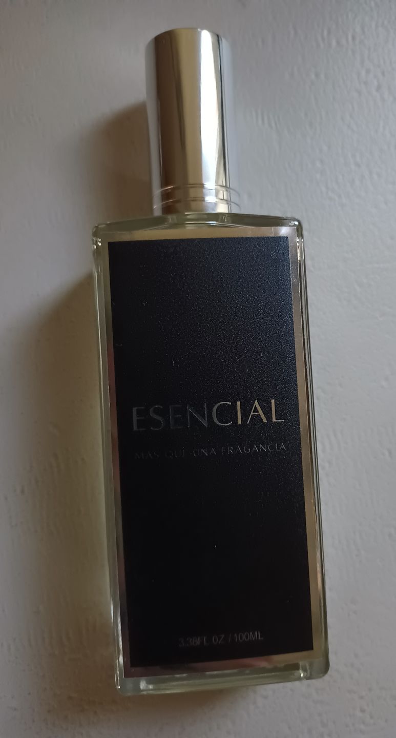 Customer photo review of H034 Inspirado en: Allure Homme Edition Blanche - Chanel