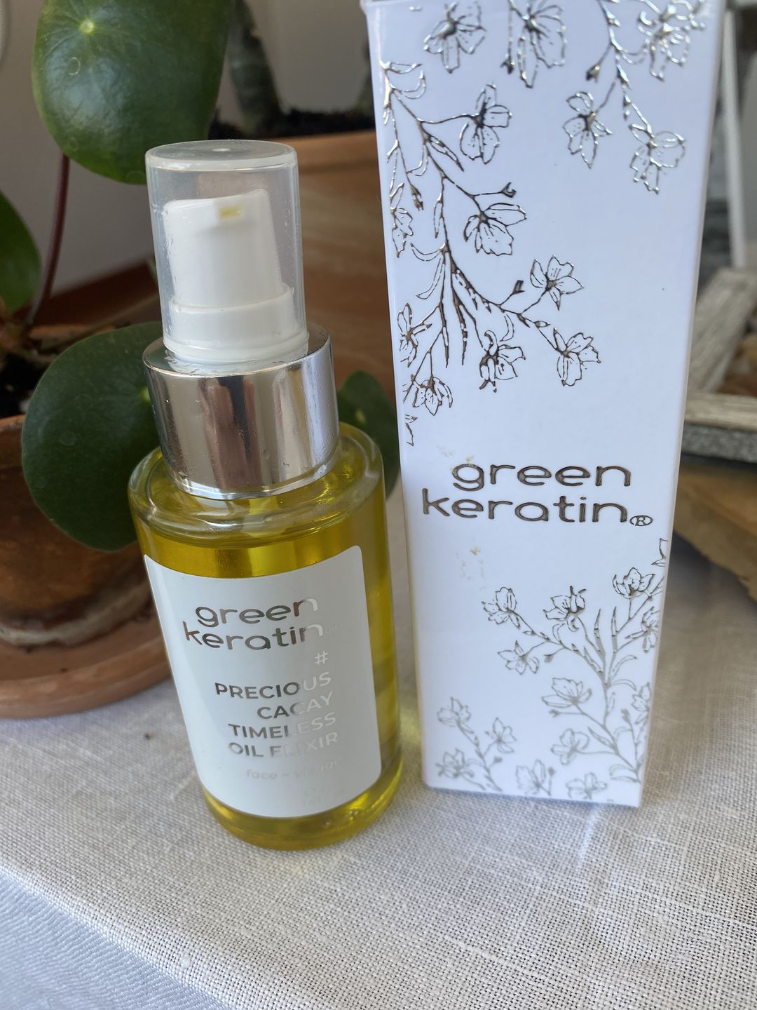 Customer photo review of Precious Cacay Timeless Elixir Nourrissant pour le Visage