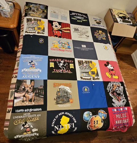 T-shirt quilt with disney, dogs themes by William from FL