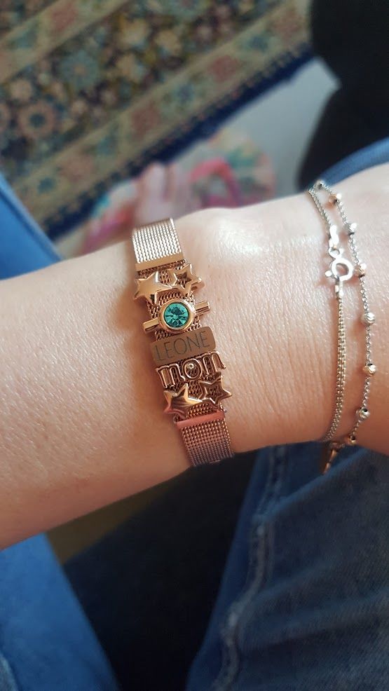 Customer photo review of Mesh charm name rosé gold