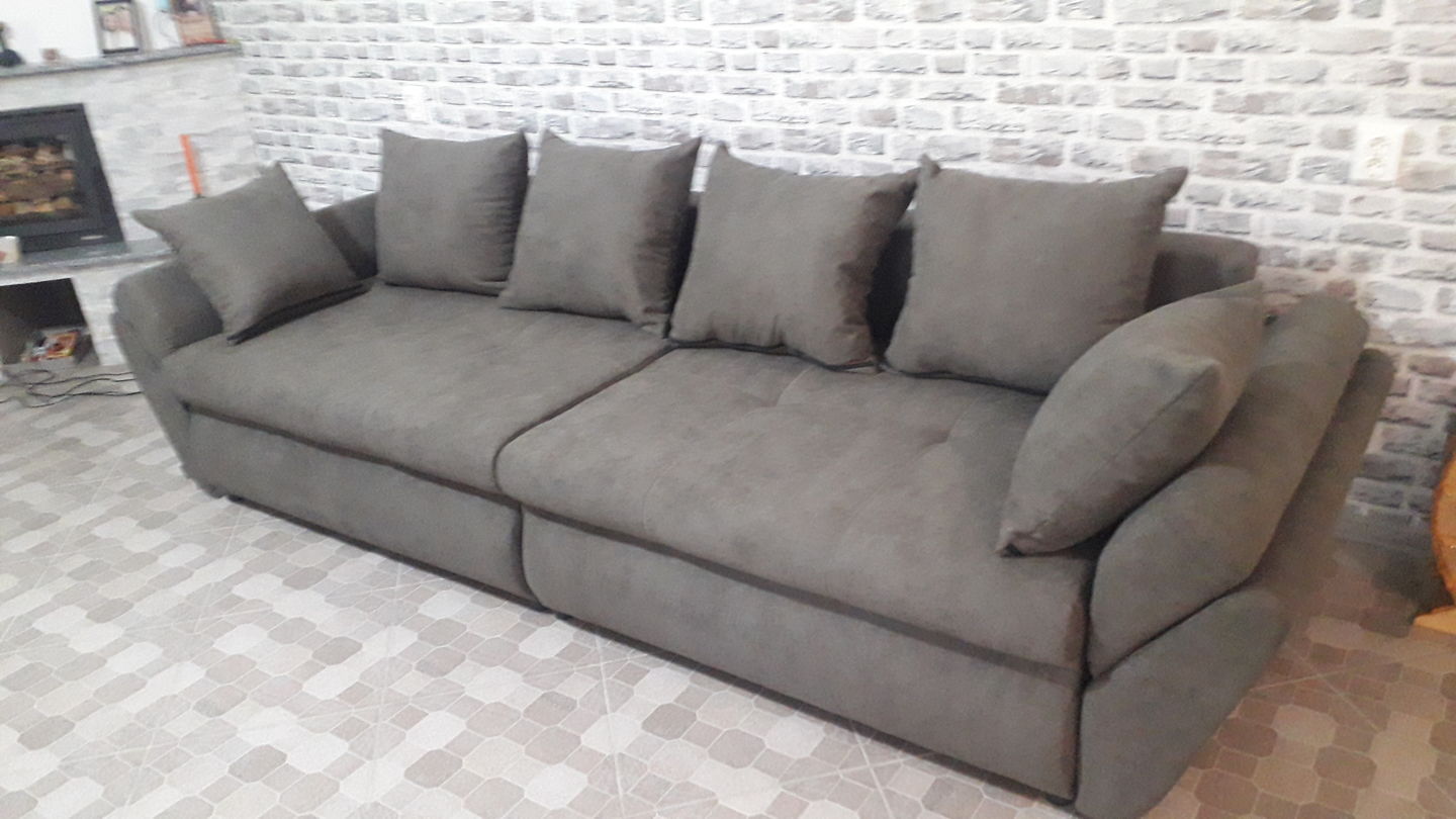 Customer photo review of Canapea extensibilă cu ladă de depozitare Loana Brown 300x100 cm