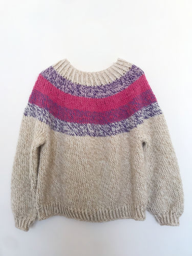 Customer photo review of Clase Sweater Arcoíris | Adulto