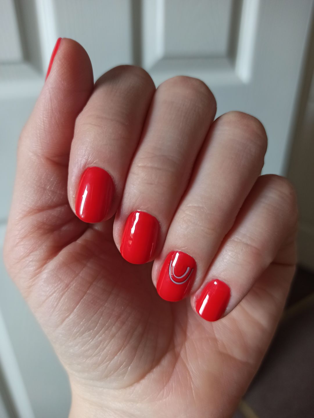 Customer photo review of Semilac 039 Sexy Red UV Gel Polish 7ml