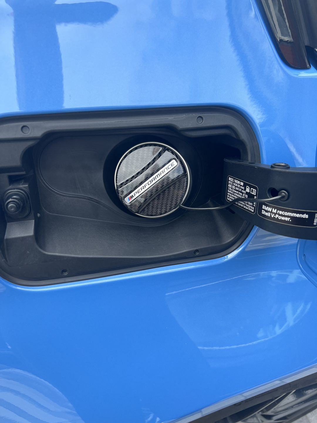 Customer photo review of Genuine BMW M Performance Carbon Fibre Fuel Filler Cap Cover (M2/M3/M4 Etc)
