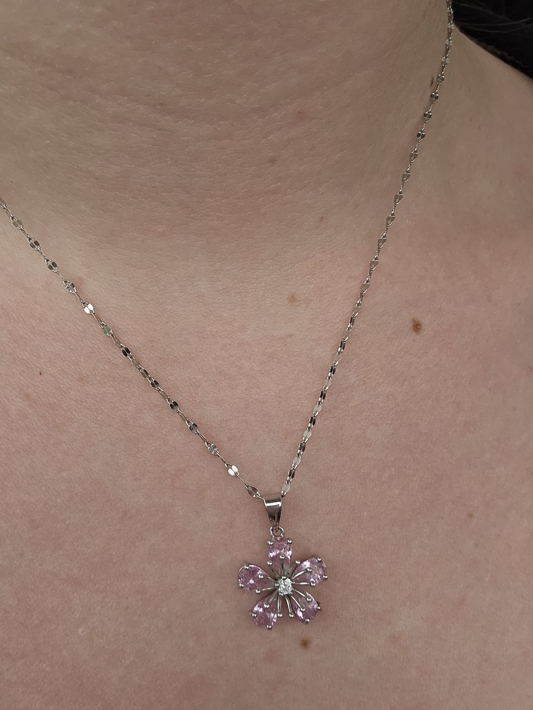 Customer photo review of Sakura Flower Kette | 925 Echtsilber