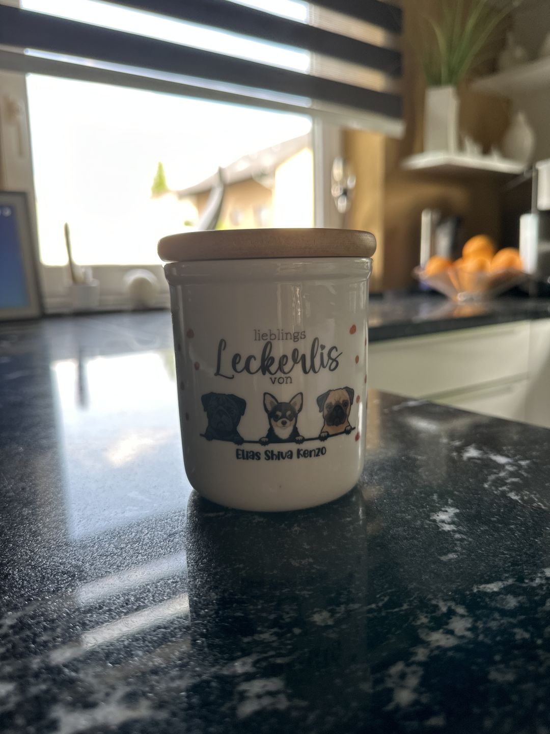 Customer photo review of Lieblings Leckerli - Individuelle Leckerlidose