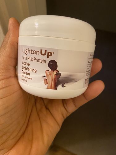 Customer photo review of Omic Lightenup Lactic Acid Active Brightening Cream - 1004 / 3.5 Oz