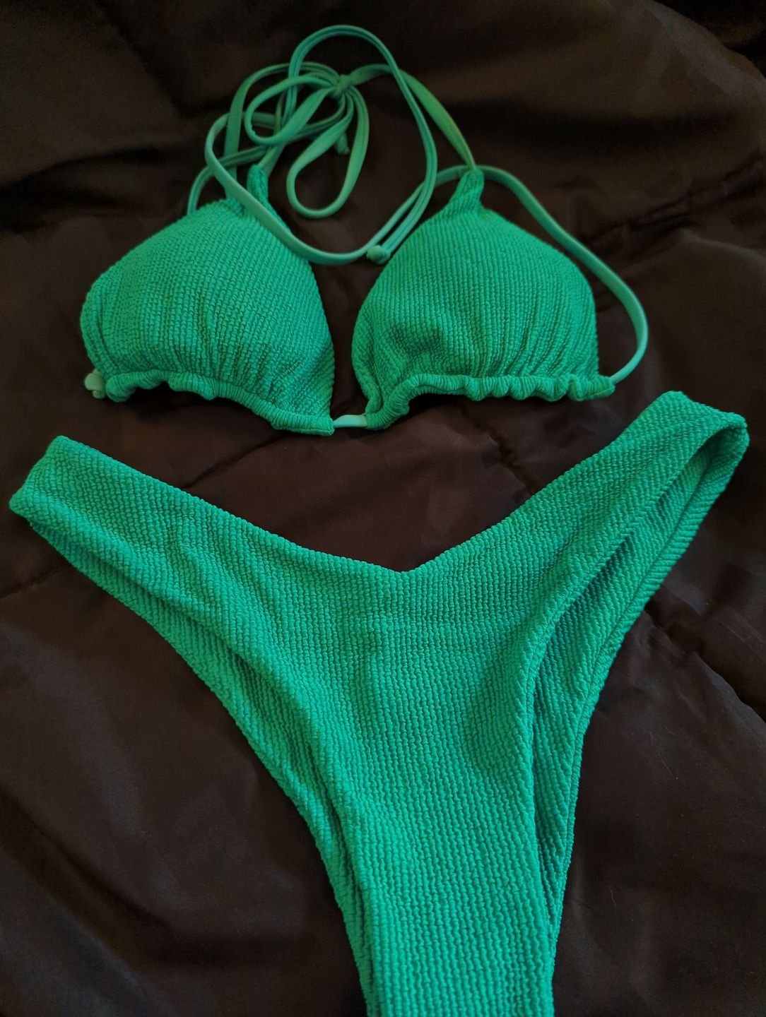 Customer photo review of Nova V Bottoms - Kelly Green Crinkle