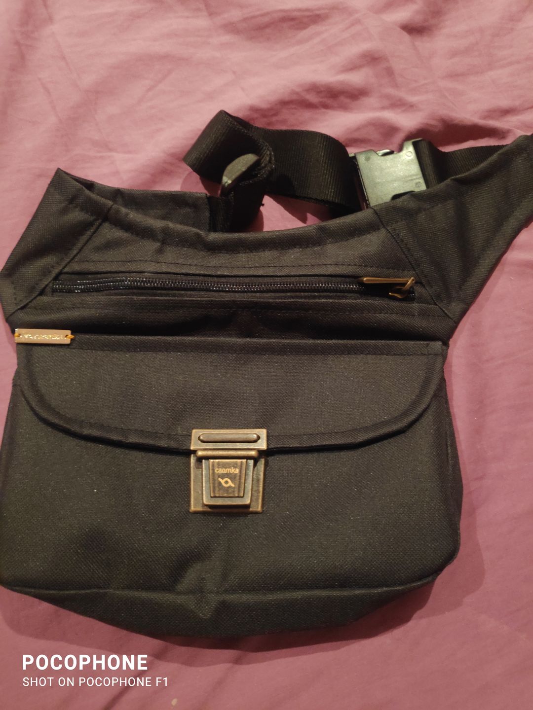 Customer photo review of Classic Black "Cordura" & Old Gold · Pieza Exclusiva Núm. 10472