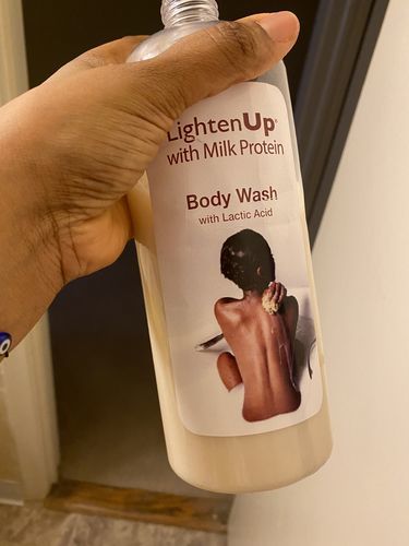 Customer photo review of Omic Lightenup Lactic Acid Shea Butter Shower Gel - 1000ml