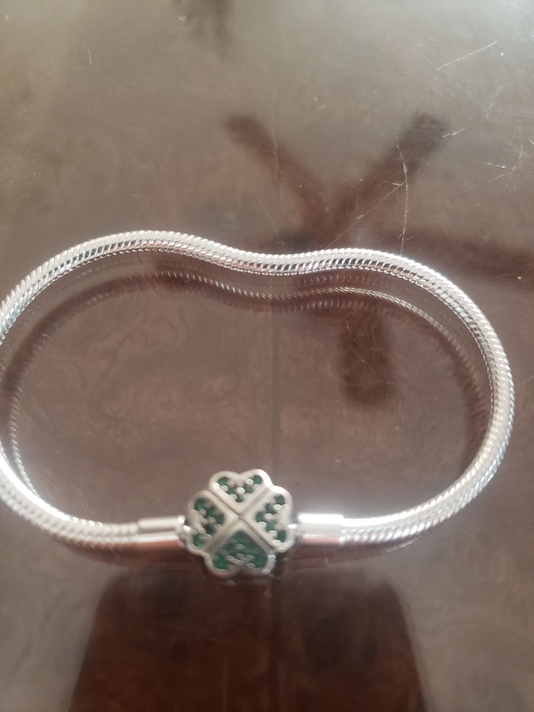 Customer photo review of Pulsera Trebol de la Buena Suerte
