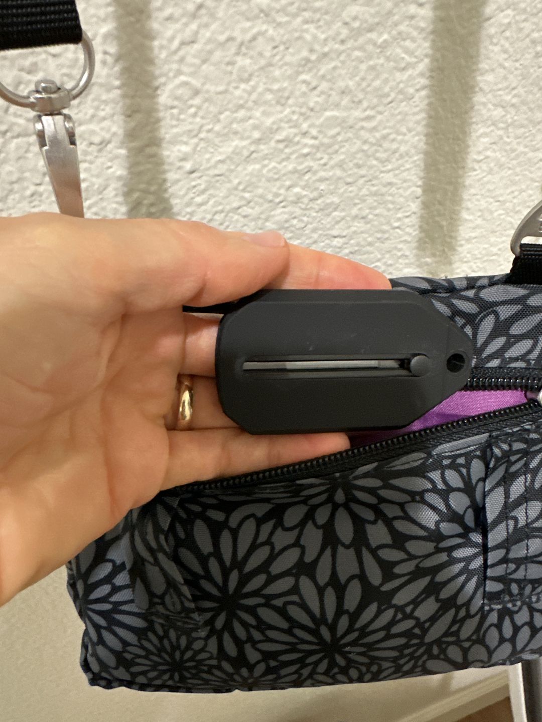 Customer photo review of Readers + Black Keychain Case