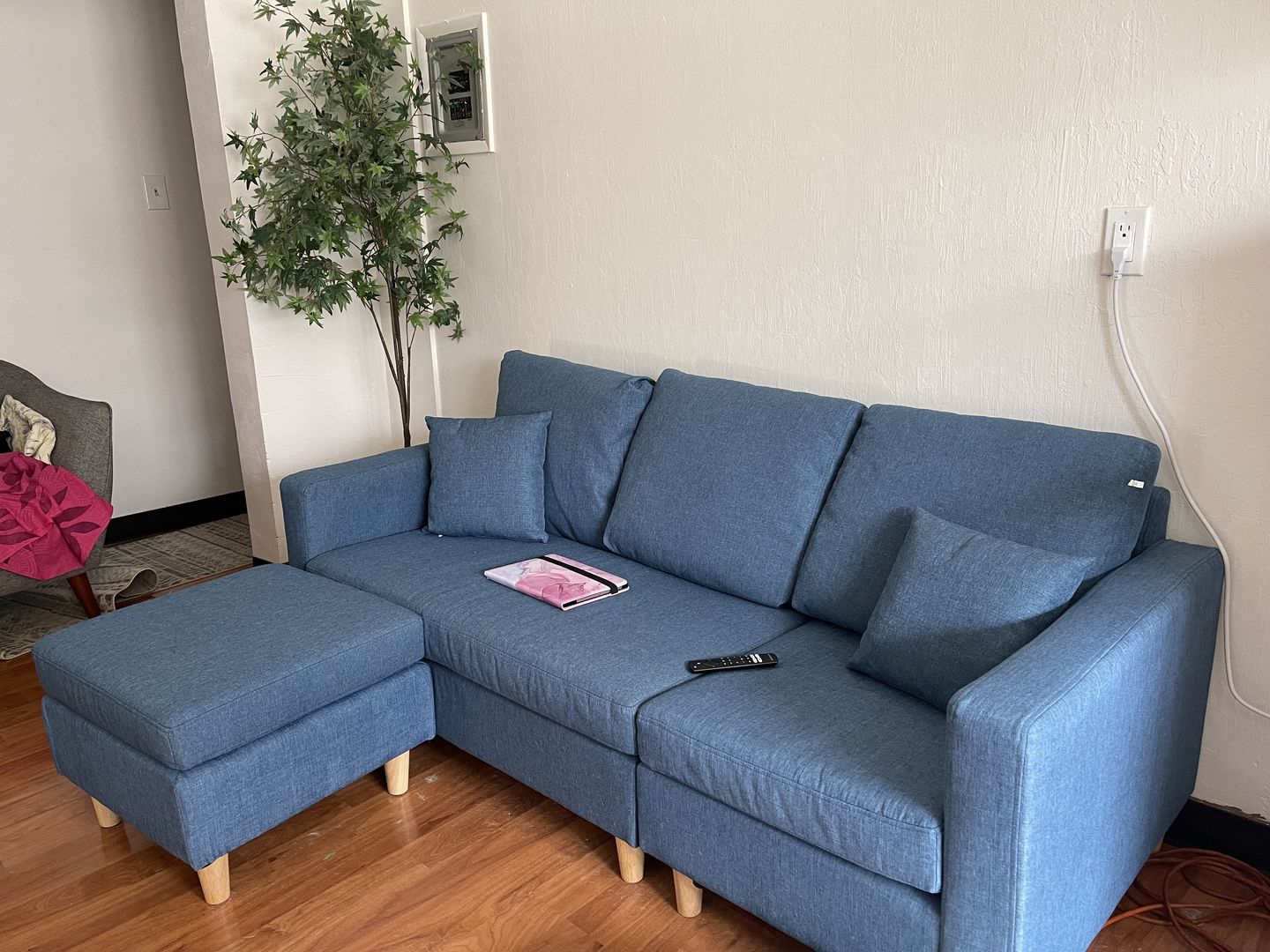 Customer photo review of Valolam Compact Sectional