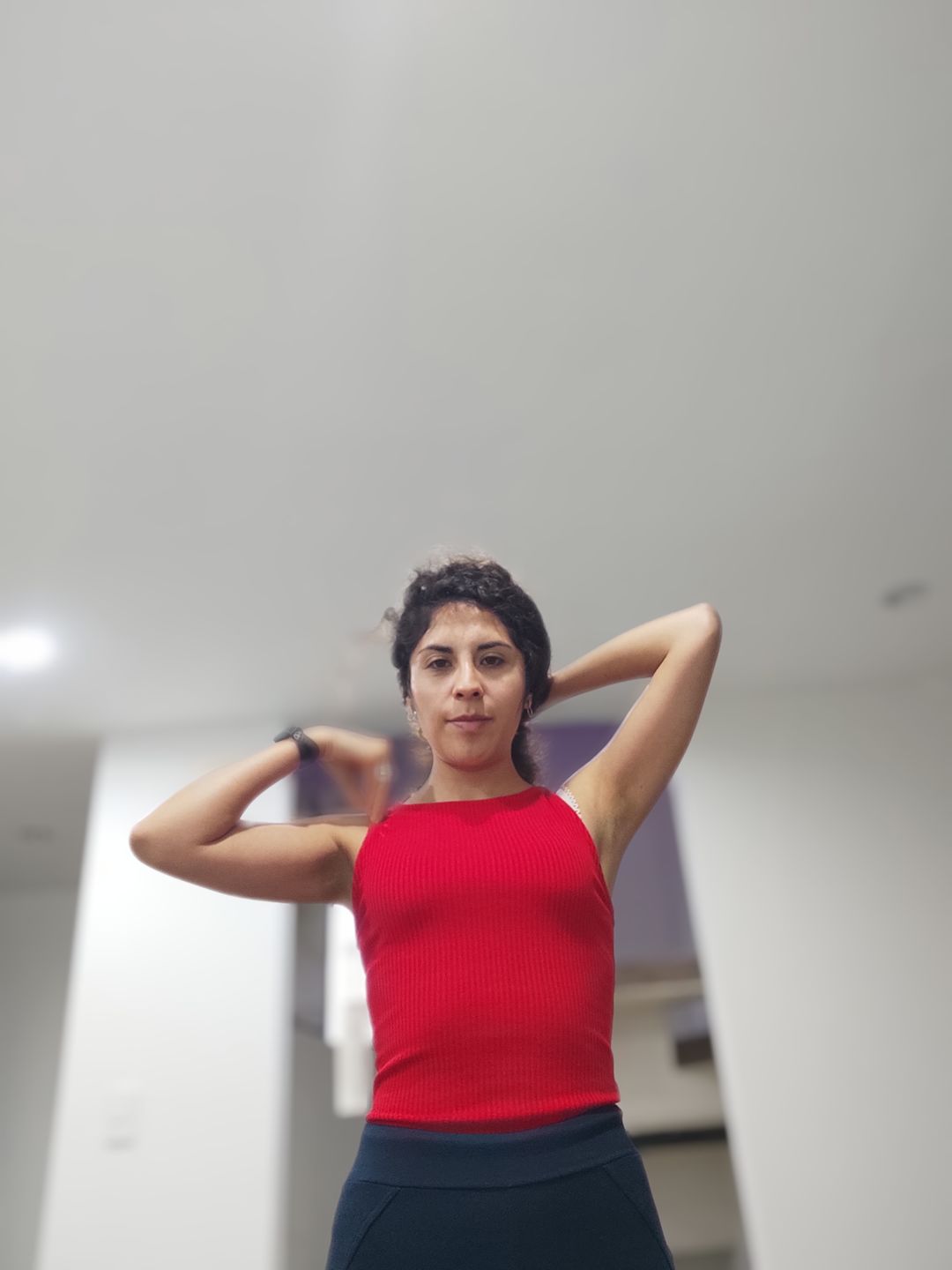 Customer photo review of Pantiblusa Monica Rojo