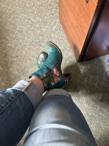 Customer photo review of Retro Handmade Floral Stitching Button Boots