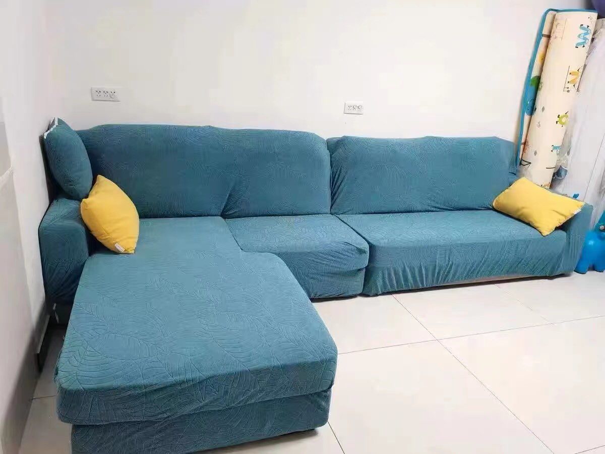 Customer photo review of Thick Jacquard Leaf Pattern Sofa Cover For Living Room