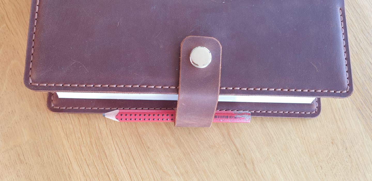 Customer photo review of Bibelhülle "Basic+" · echtes Leder · Individuelle Größen · handmade Bibelhülle nach Maß · optionale Gravur