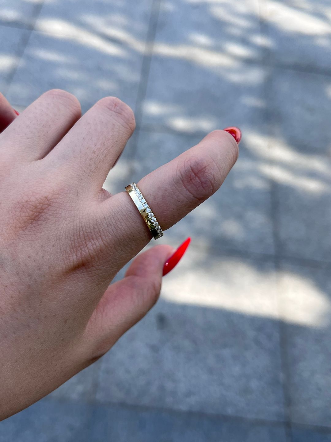 Customer photo review of S925 Louily Fashion Yellow Gold Round Cut Wedding Band In Sterling Silver