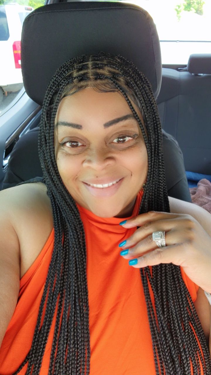 Customer photo review of Shade Knotless Braid Wig (Ready To Ship)