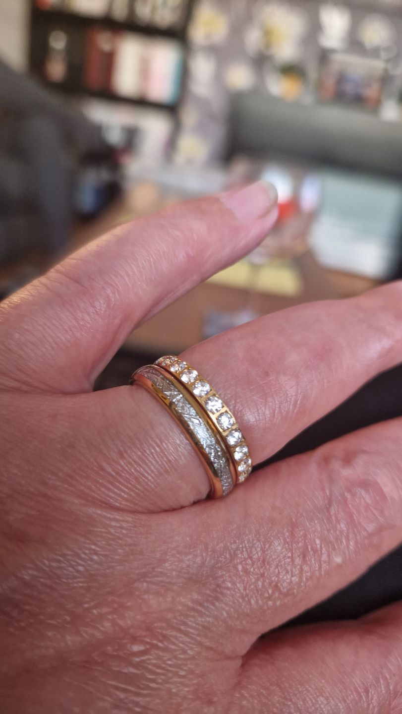 Customer photo review of The Golden Steel 4mm Wonder Ring