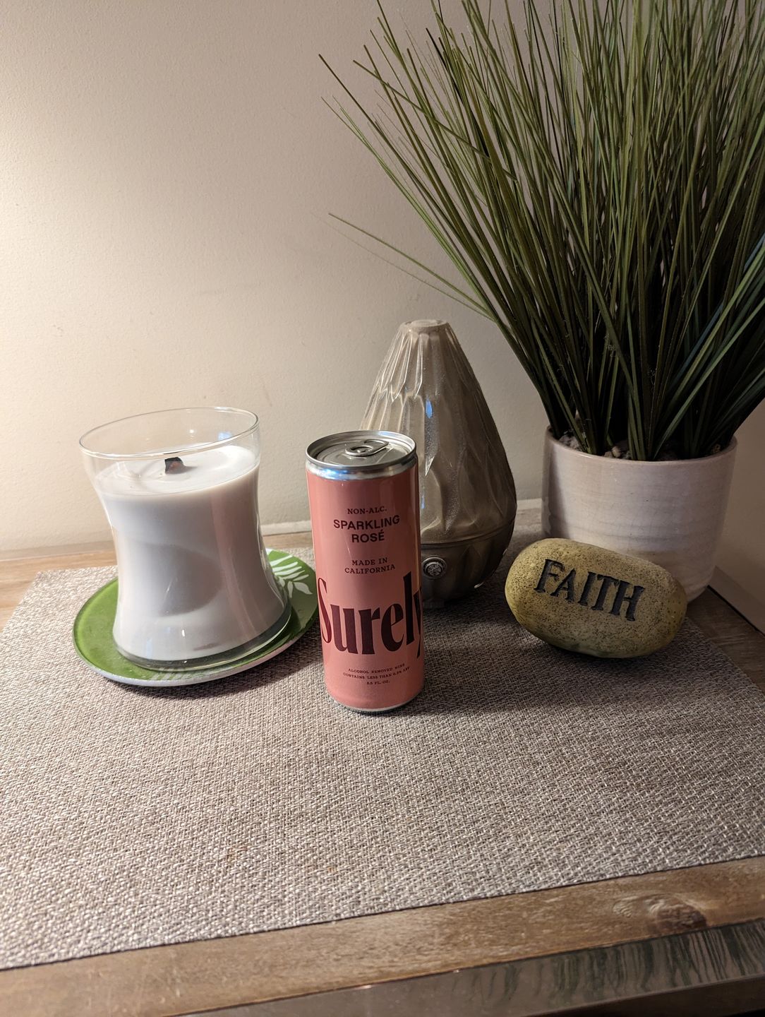 Customer photo review of Non-Alcoholic Sparkling Rosé Can 4-Pack