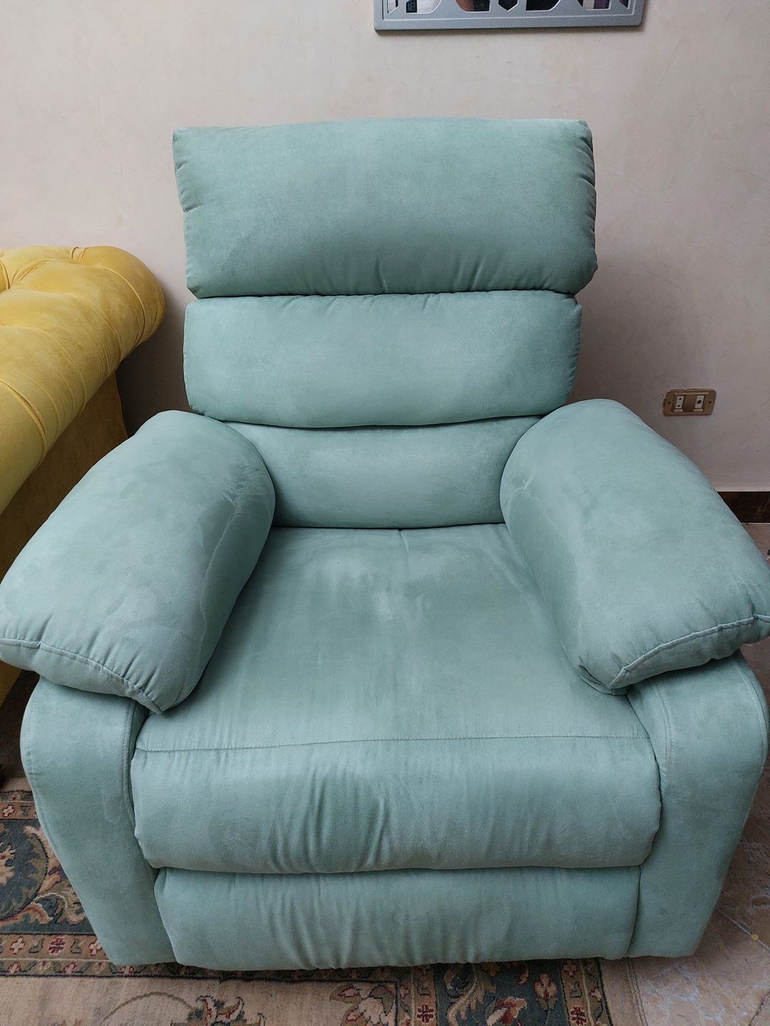 Customer photo review of Razy- Lazy Boy Chair