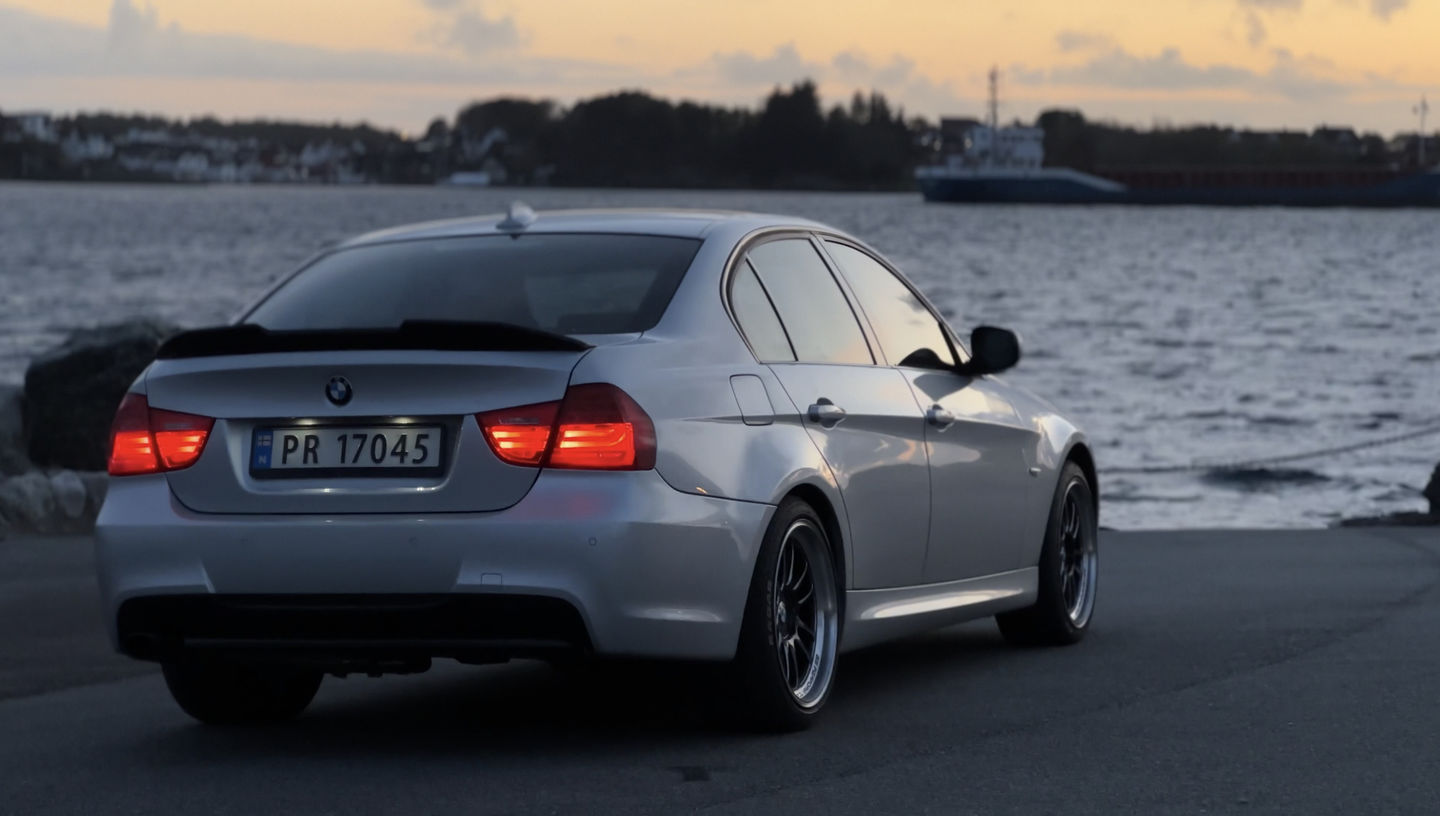 Customer photo review of PSM Spoiler til E90
