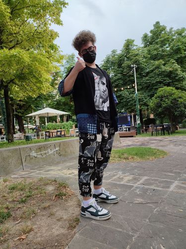 Customer photo review of Cat Print Casual Cropped Pants