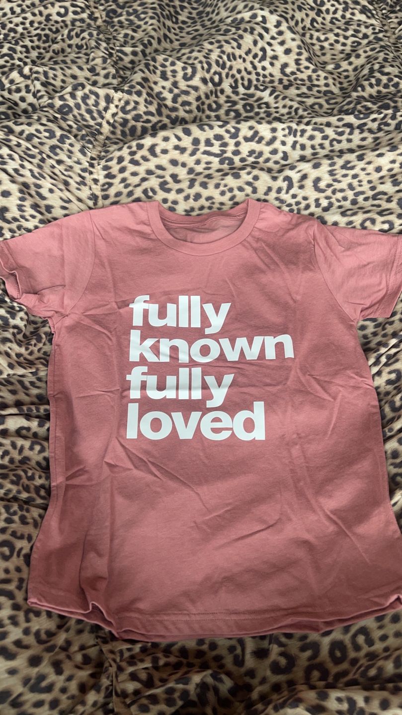 Customer photo review of Fully Known Fully Loved -  Youth Tee