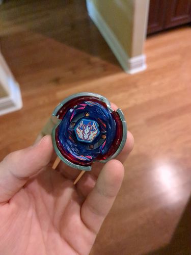 Customer photo review of Takara Tomy Big Bang Pegasus Beyblade BB-105 / Cosmic Pegasus F:D - With Launcher