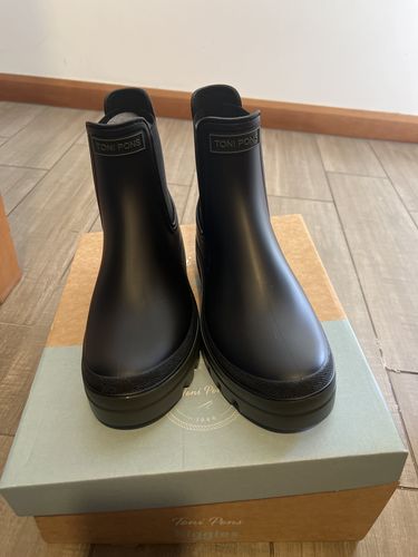 Customer photo review of COVENT CAQUI