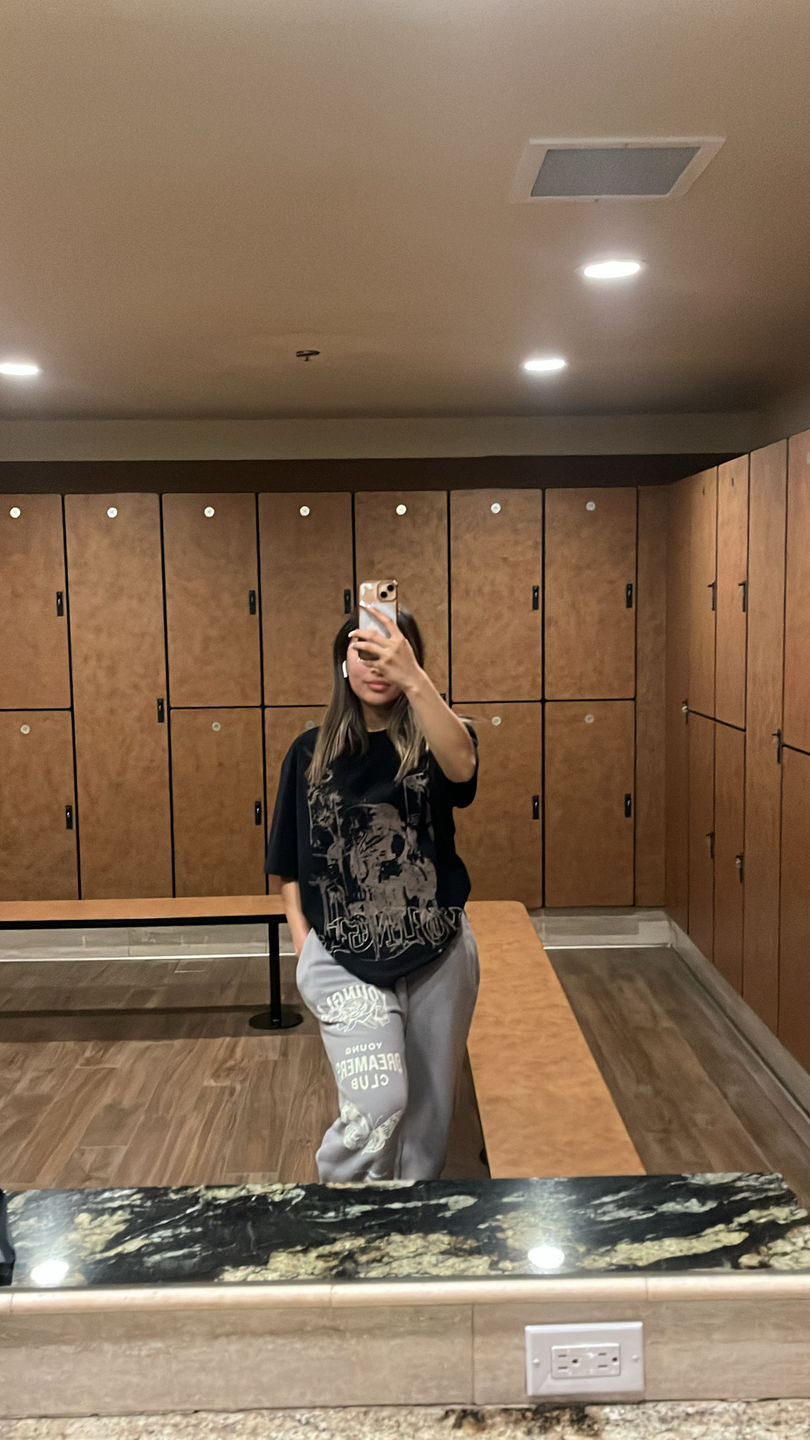 Customer photo review of W427 Phantom Oversized Tees