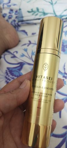Customer photo review of SERUM CUELLO Y ESCOTE CON CÉLULAS MADRE