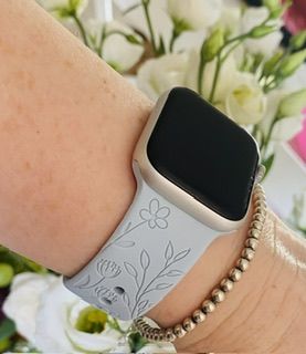 Customer photo review of Ione Silicone Band