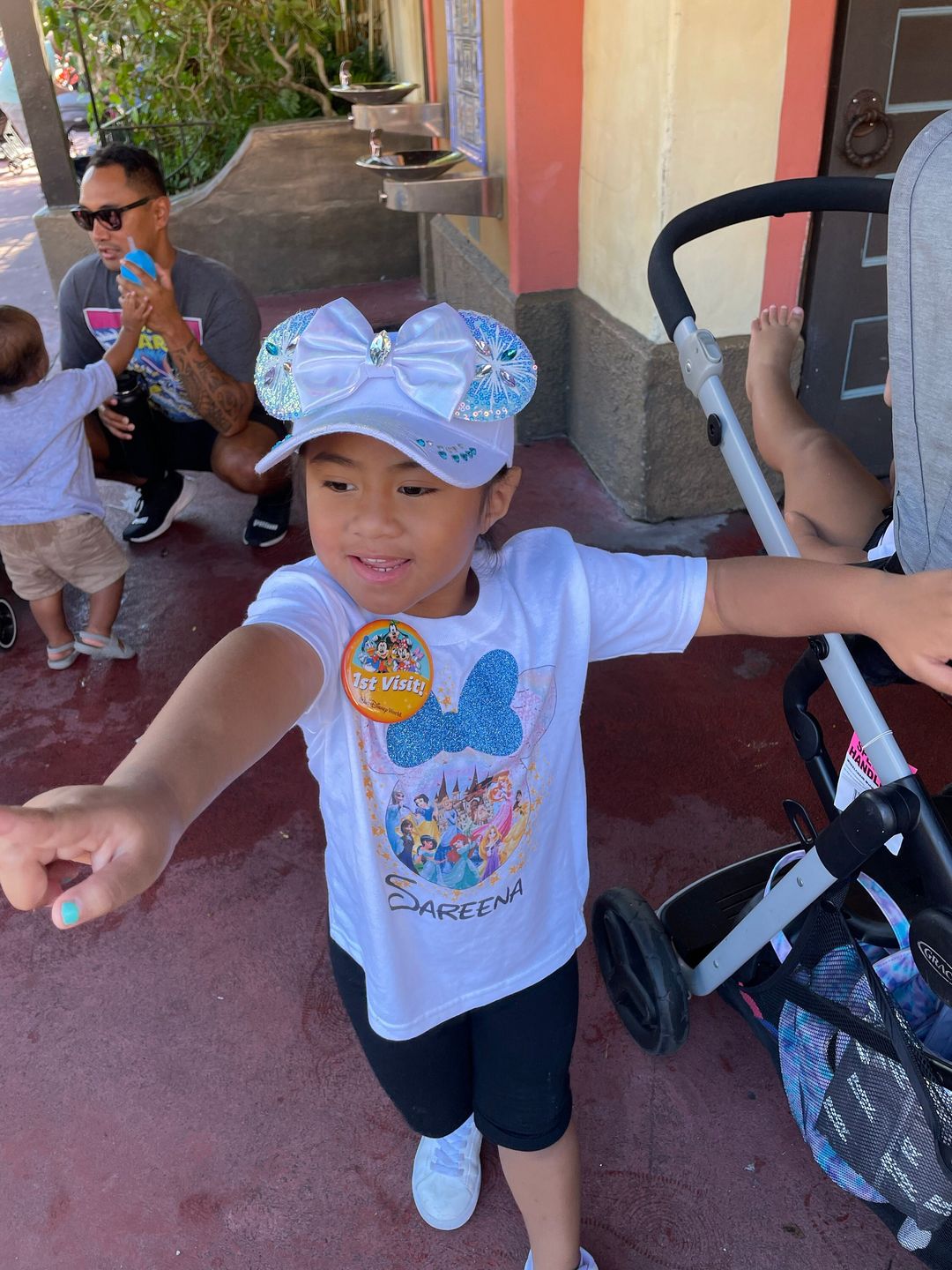 Customer photo review of Elsa Minnie Visor