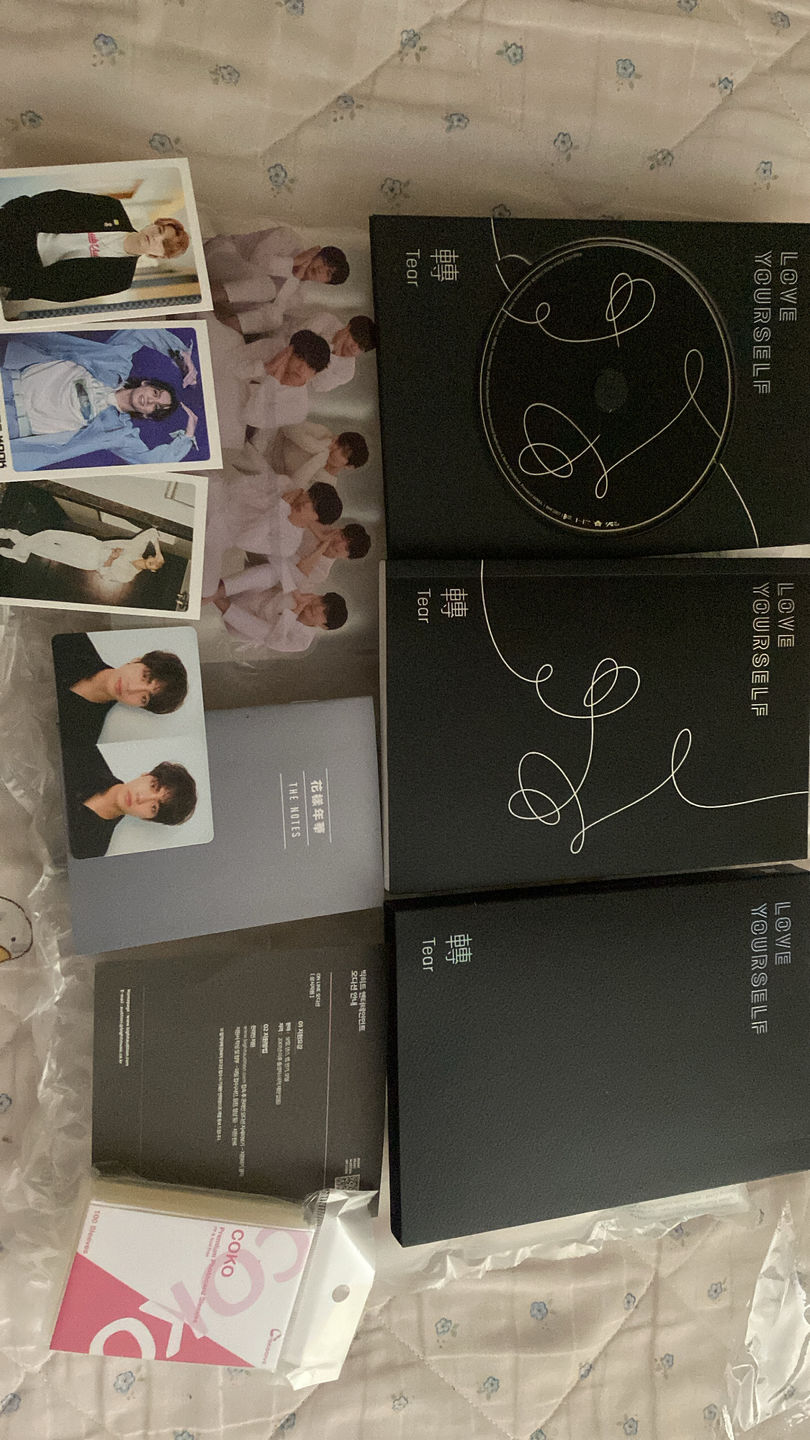 Customer photo review of BTS - 3RD FULL ALBUM LOVE YOURSELF 轉 TEAR