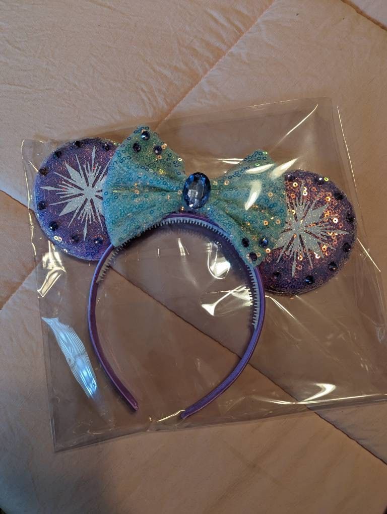 Customer photo review of Elsa Purple Minnie Ears