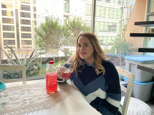 Reseña con foto de un cliente sobre CAJA KOMBUCHA BERRIES 1 LITRO (6 unidades)