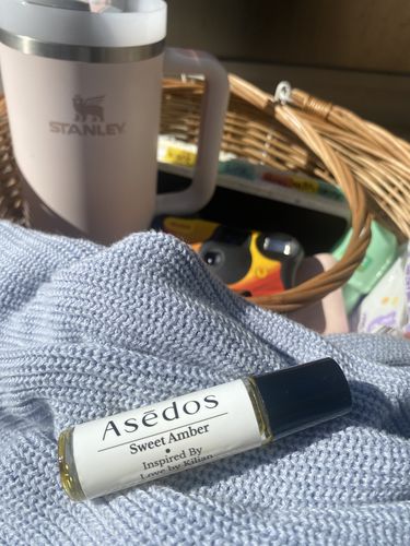 Customer photo review of SWEET AMBER PERFUME OIL