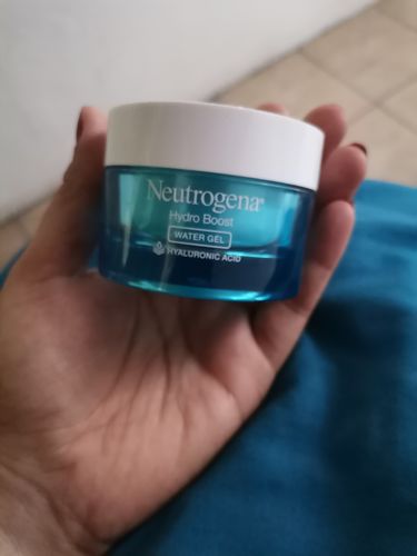Customer photo review of Hydro Boost Water Gel with Hyaluronic Acid for Dry Skin