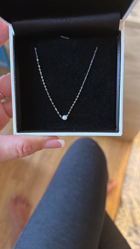 Customer photo review of Mariah Solitaire Mini Pearl Choker