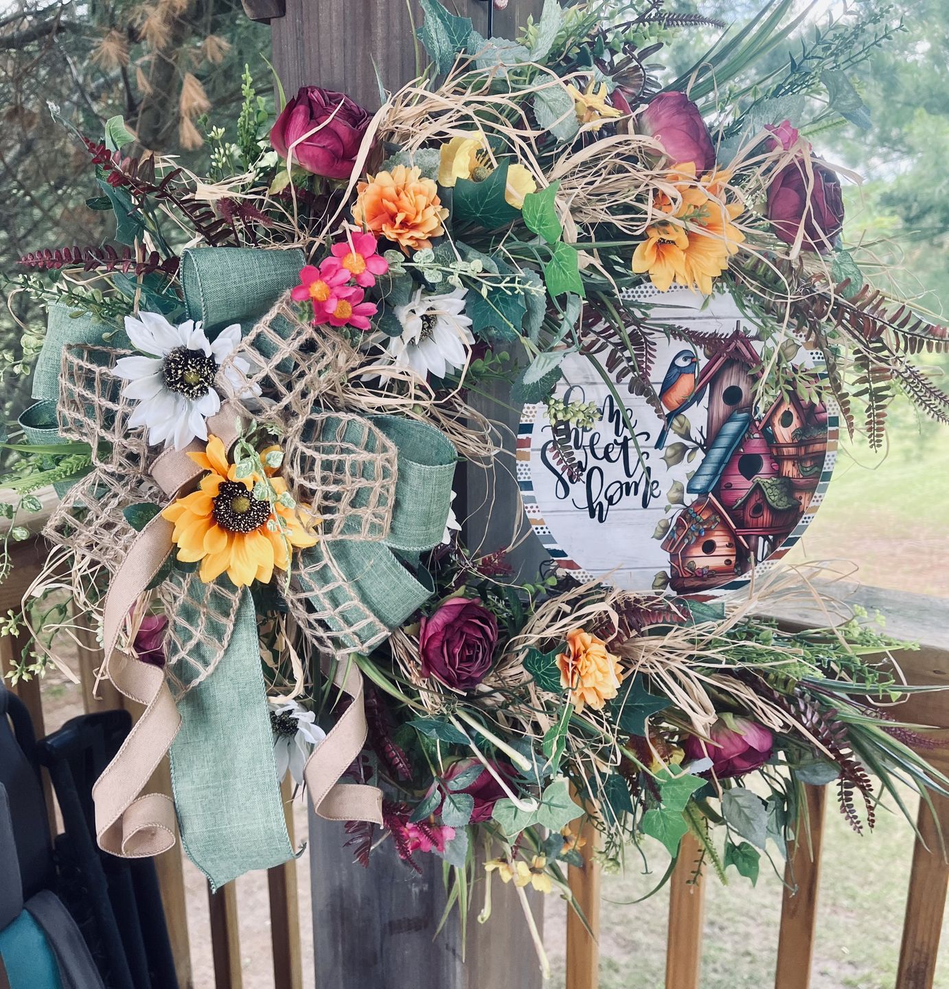 Customer photo review of 14" Round Grapevine Wreath - DECOE-034