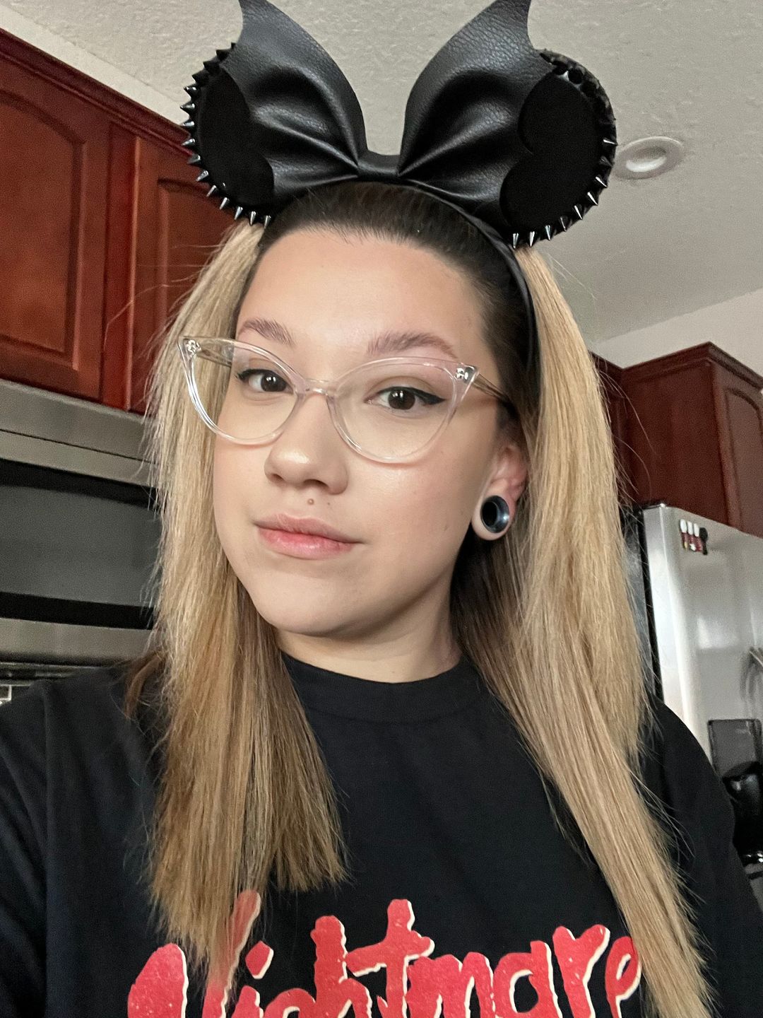 Customer photo review of Bat Bow Spikes Mickey Ears