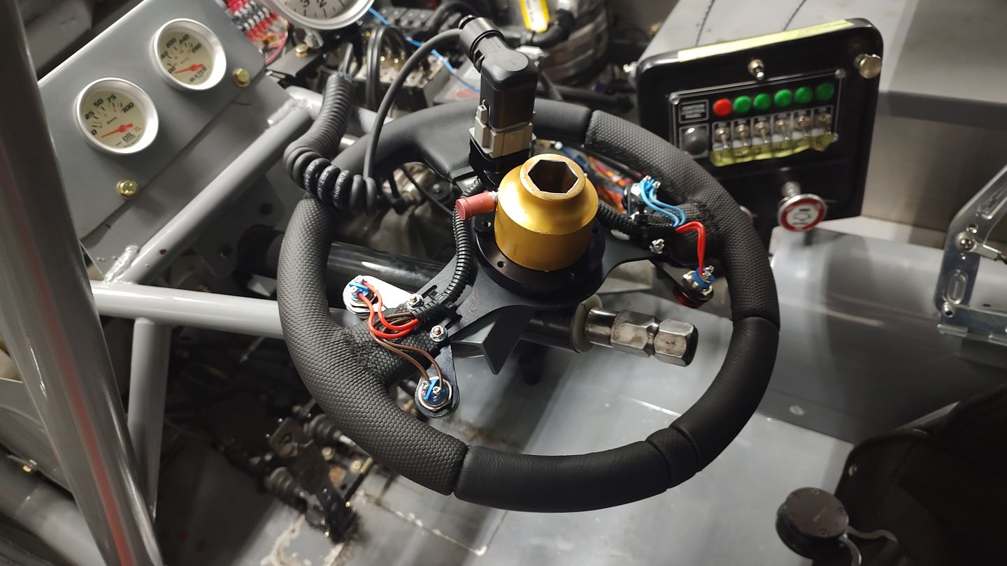 Customer photo review of Motion Raceworks Mono Cord Pro Steering Wheel Wiring System 15-00017